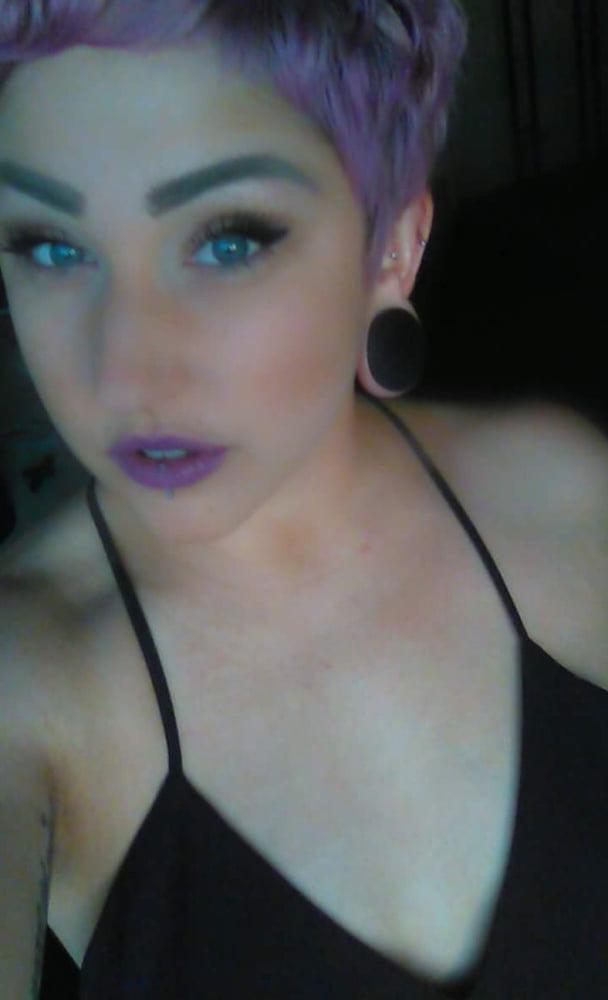 14P Miranda Robertson exposed slut