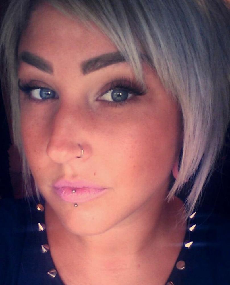 14P Miranda Robertson exposed slut