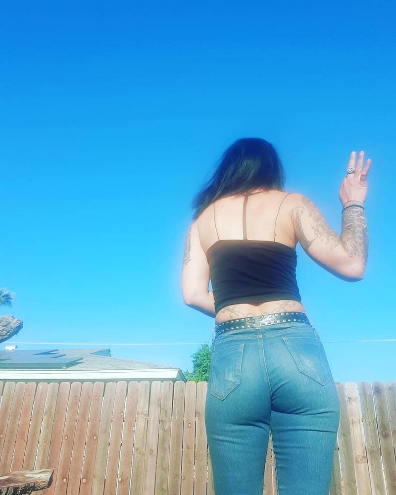 19P Sexy slut daisy