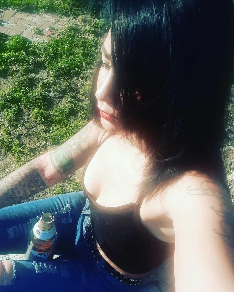 19P Sexy slut daisy