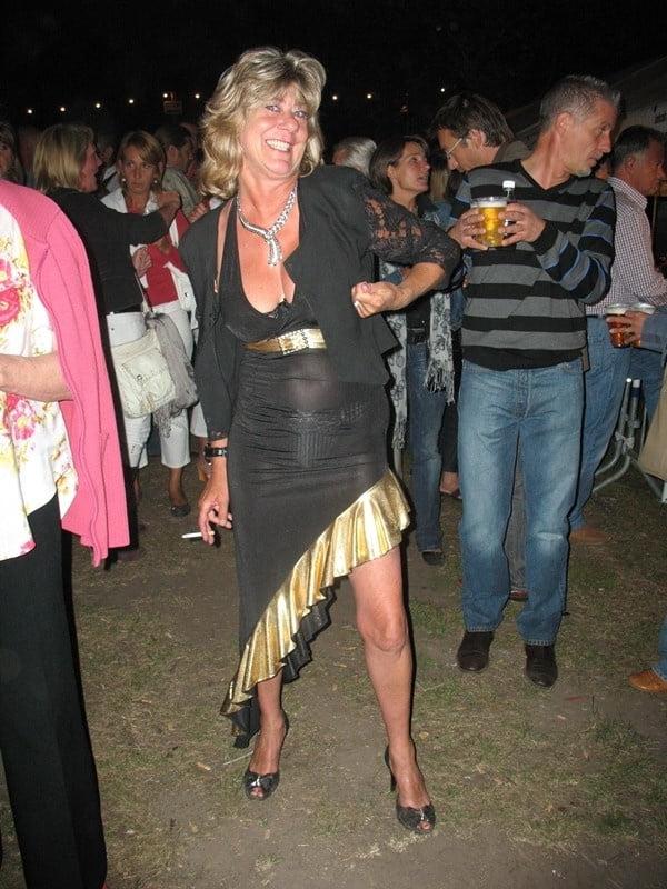 25P Mature slut from Limburg