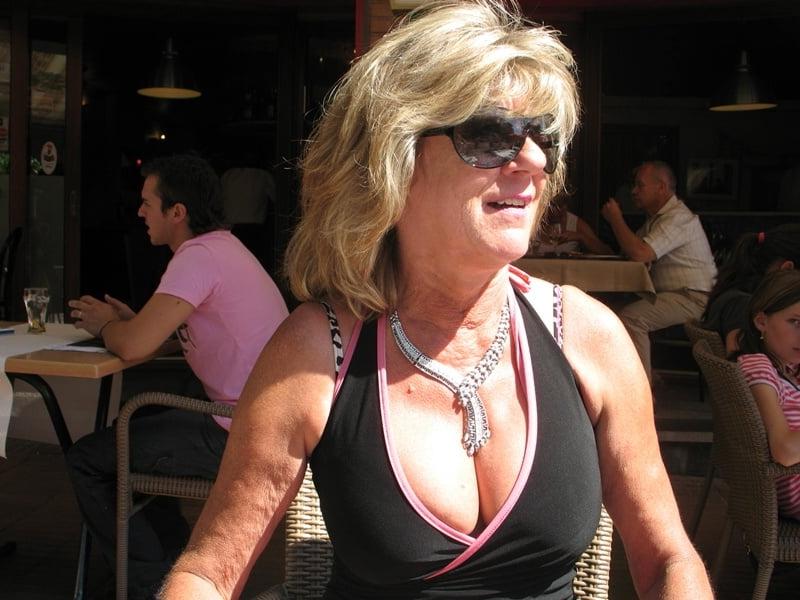 25P Mature slut from Limburg