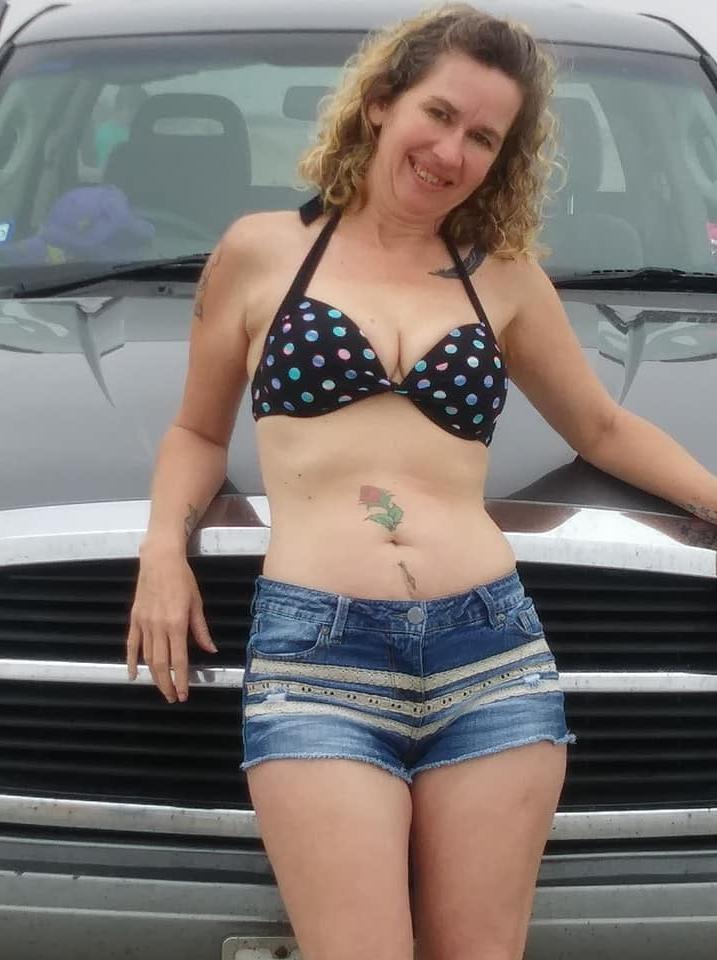 25P Mature SLUT
