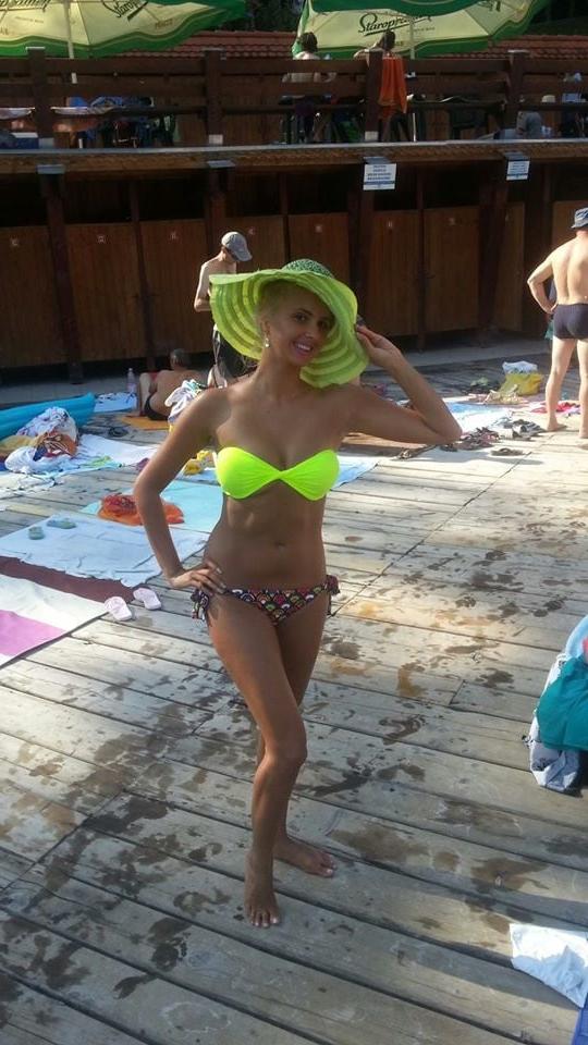 25P slut milf blonde