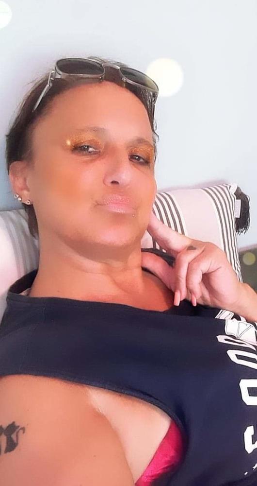 25P Milf Loredana