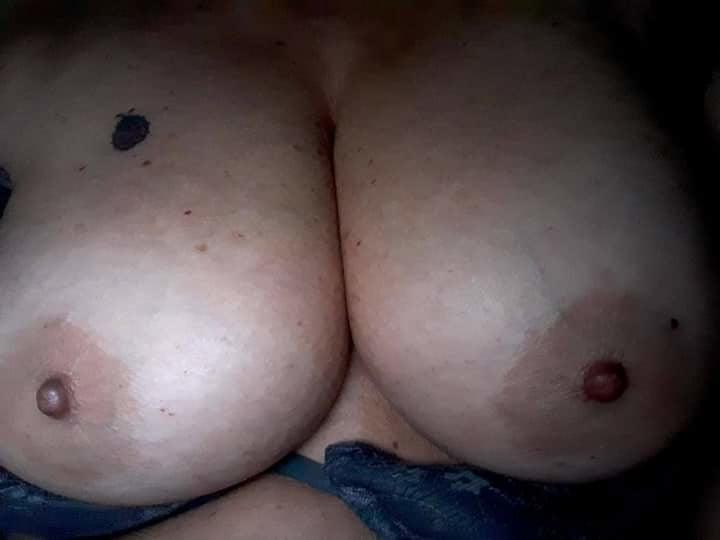 25P Milf Loredana