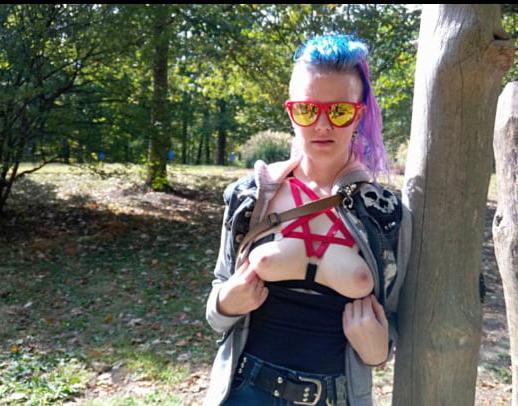 25P SDRUWS2 - BLONDE FREAK SEX SLUT SUCKING COCK ADDICTED