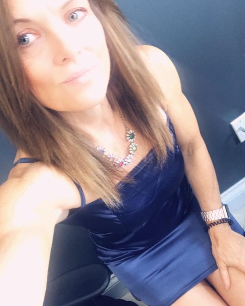 25P Amazing Milf 12