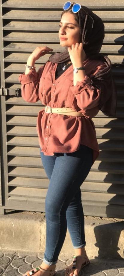 7P Hijab Slut Exposed