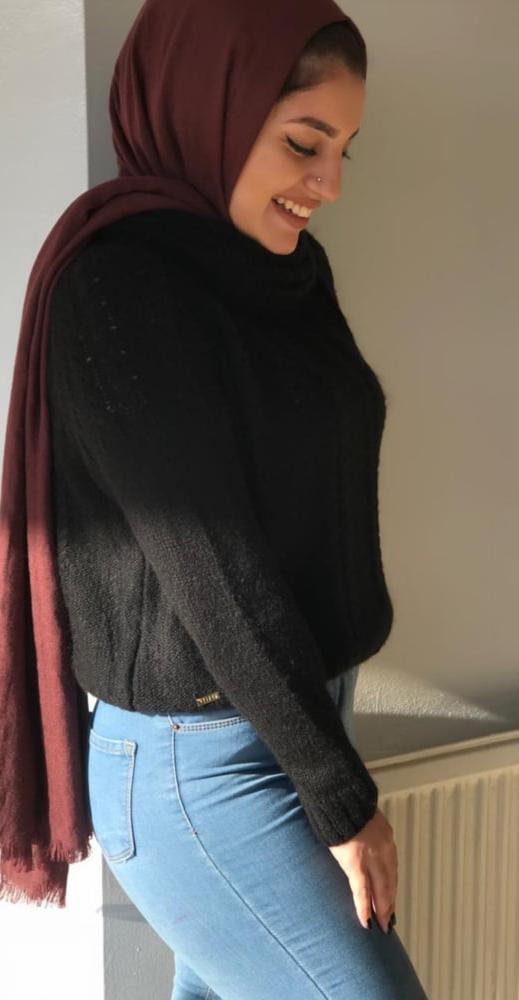 7P Hijab Slut Exposed