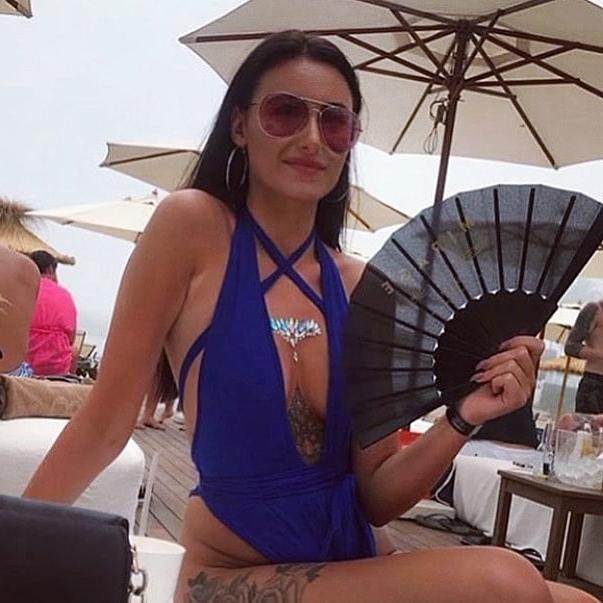 25P Ruby - stuck up slut