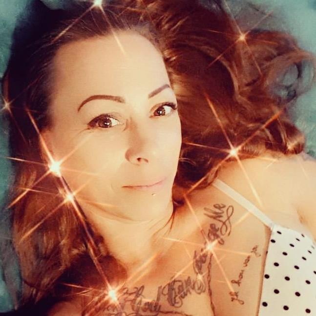 24P Horny Dutch Milf