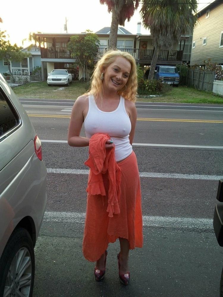 25P Sexy milf