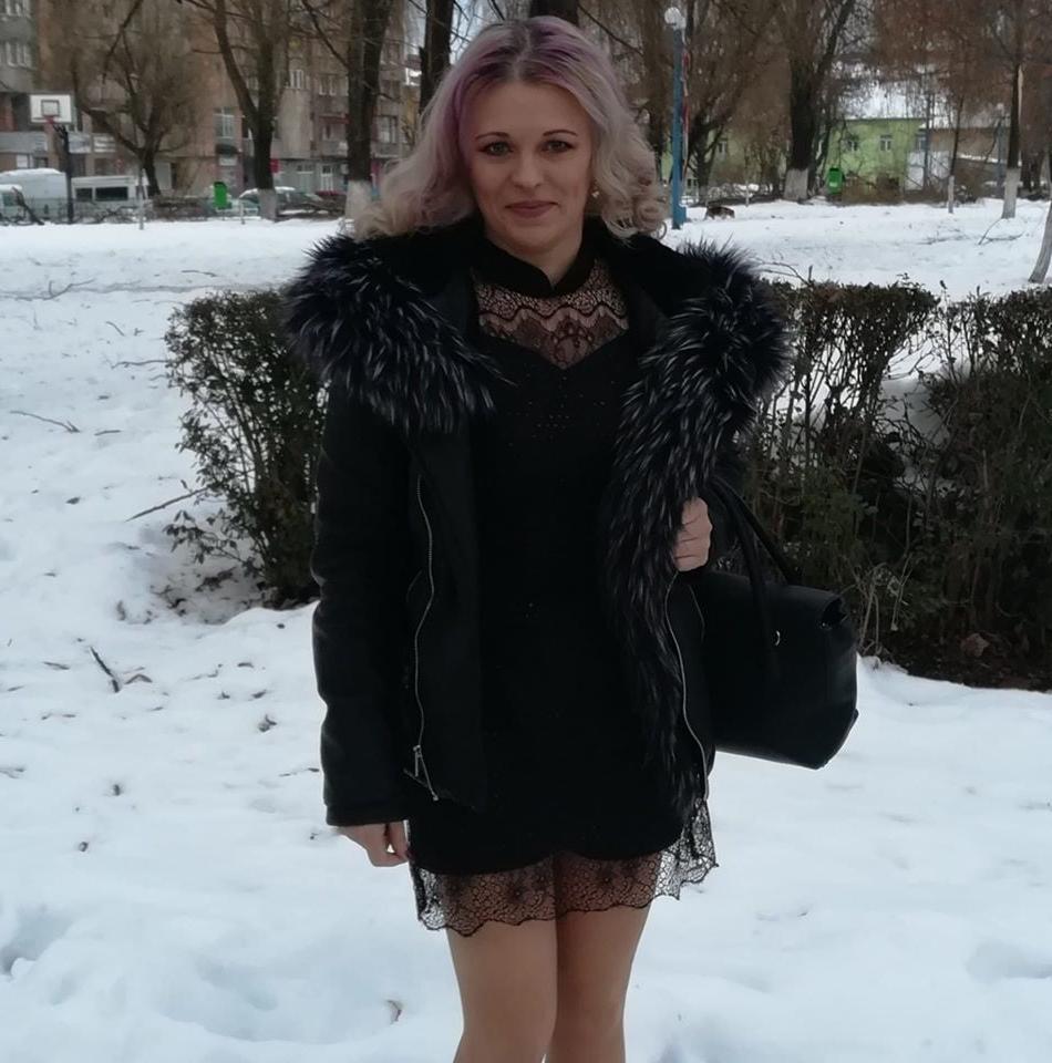 25P attractive milf
