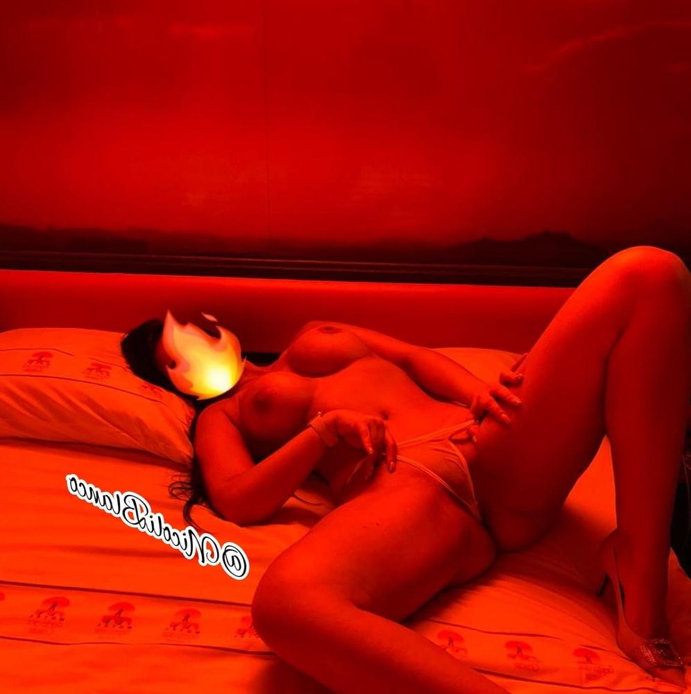 25P Nicoli Hot Brunette Latina Escort Slut
