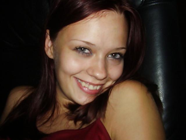 25P Sexy amateur teen Saskia
