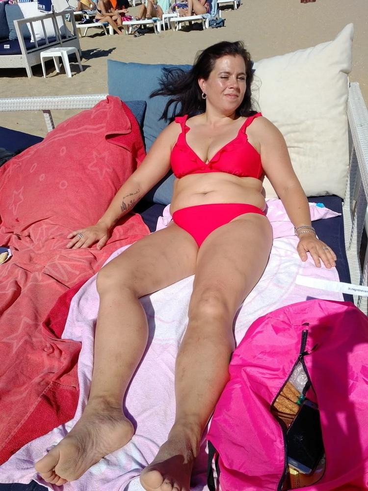 17P HOT SEXY MILF