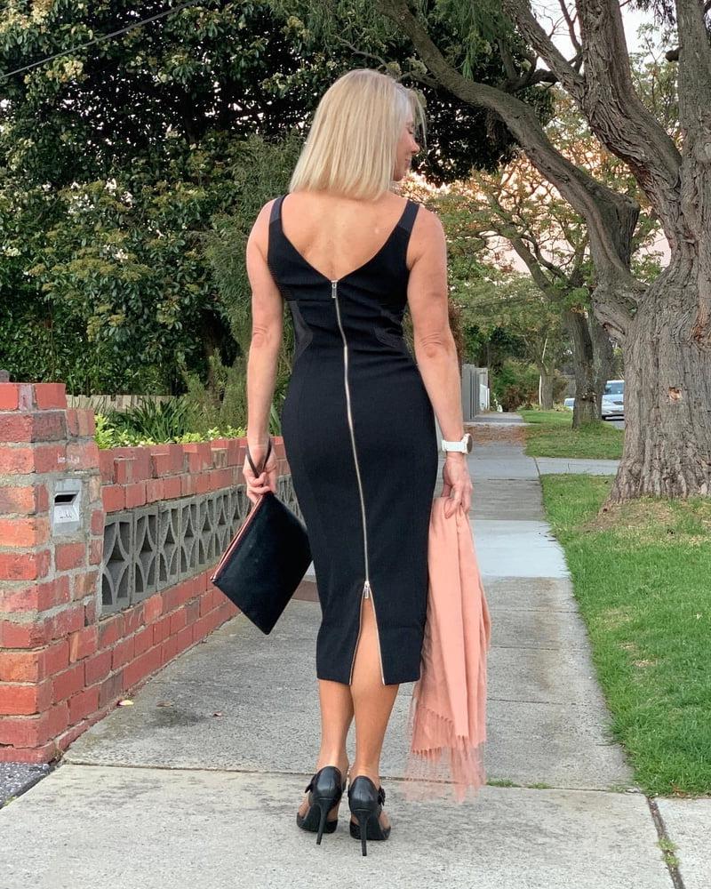 25P Amazing Milf 13