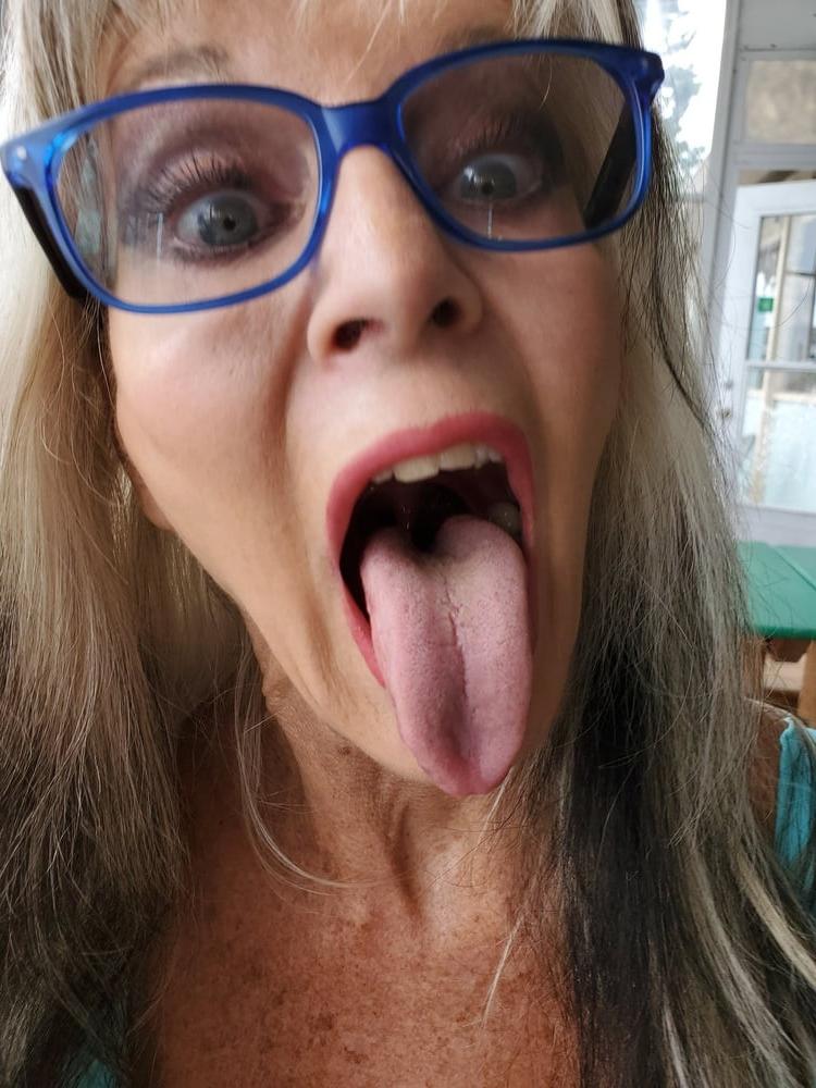 20P Exposed Matures, Milfs and Wives 19