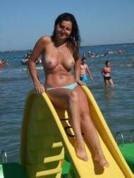22P Saggy Tit MILF