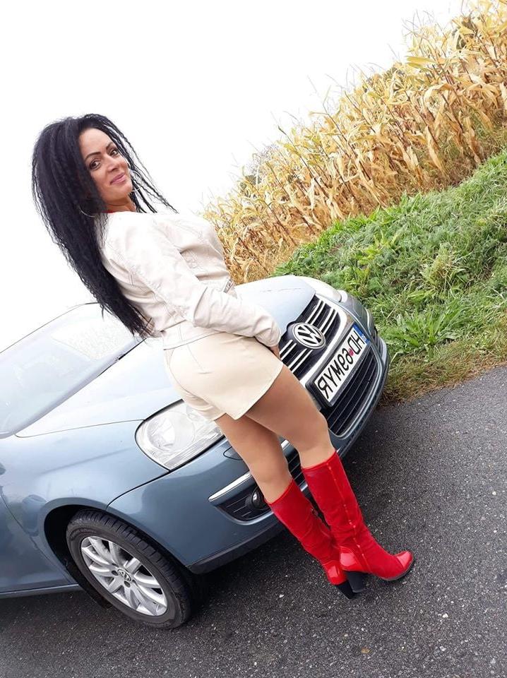 15P Milf 01