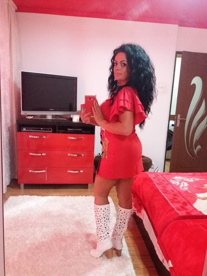 15P Milf 01