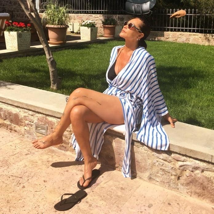 22P Turkish Stars MILF Mature Hulya Avsar