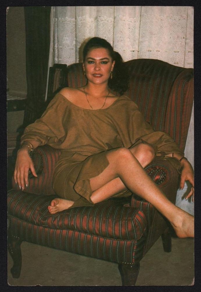 22P Turkish Stars MILF Mature Hulya Avsar