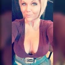 25P Famous Georgian Soccer MILF - AtlSoccerMom