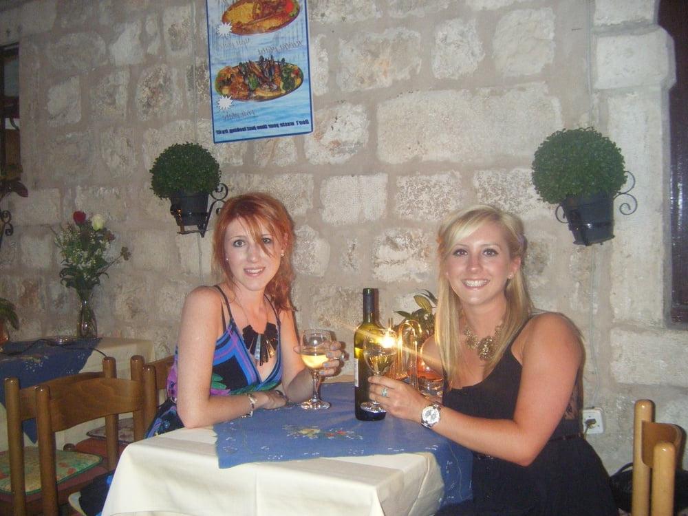 25P Renee, cute MILF