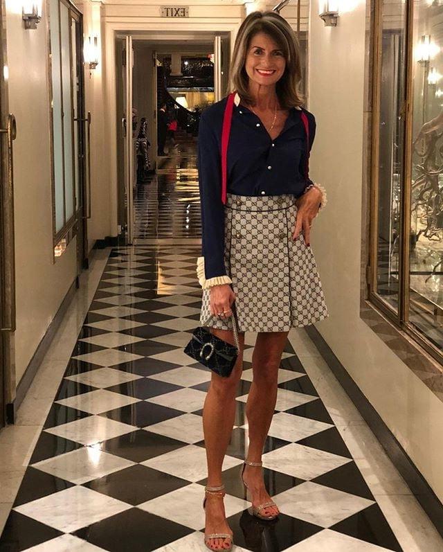 25P Amazing Milf 17