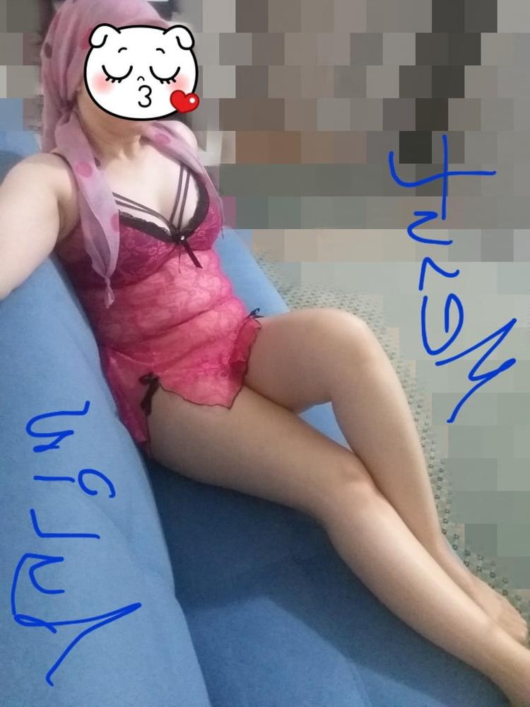24P Turkish Upskirt Mom Aylin  Turbaned MILF