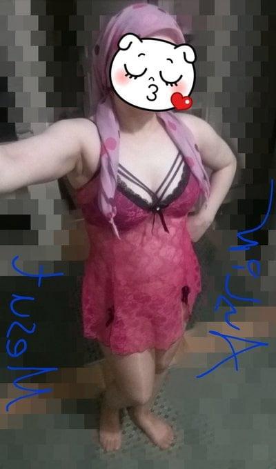 24P Turkish Upskirt Mom Aylin  Turbaned MILF