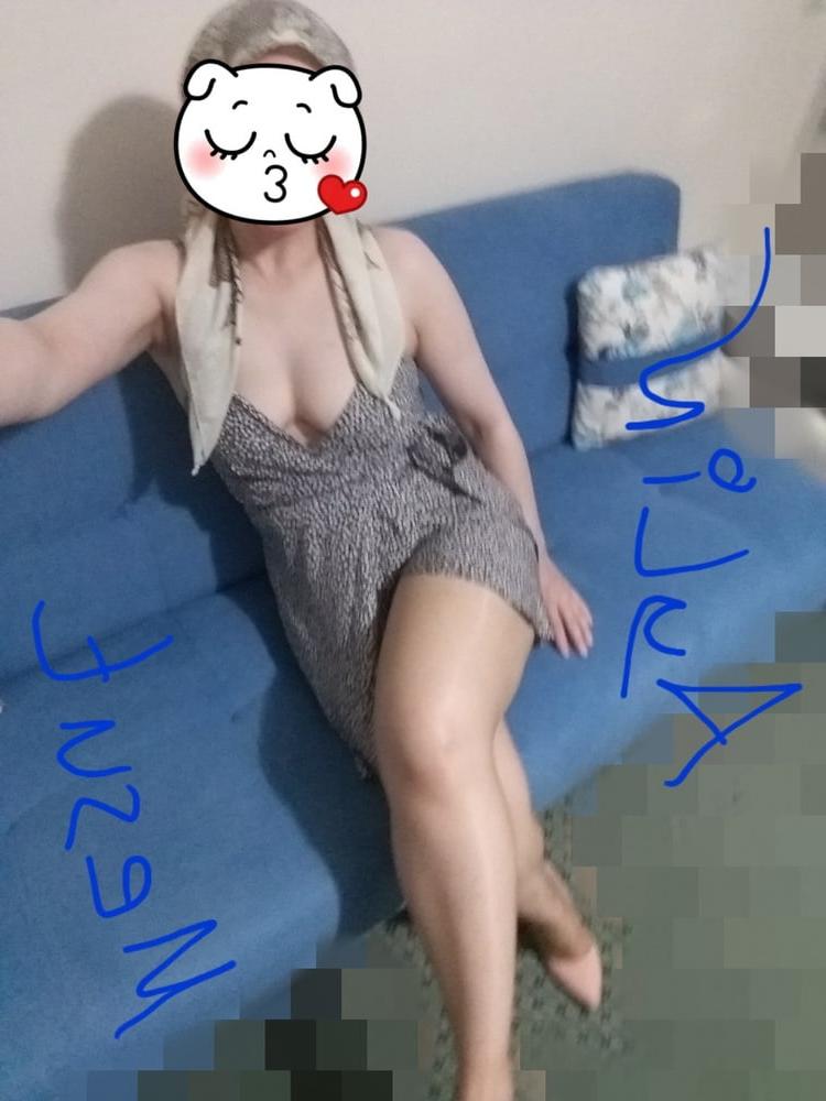 24P Turkish Upskirt Mom Aylin  Turbaned MILF