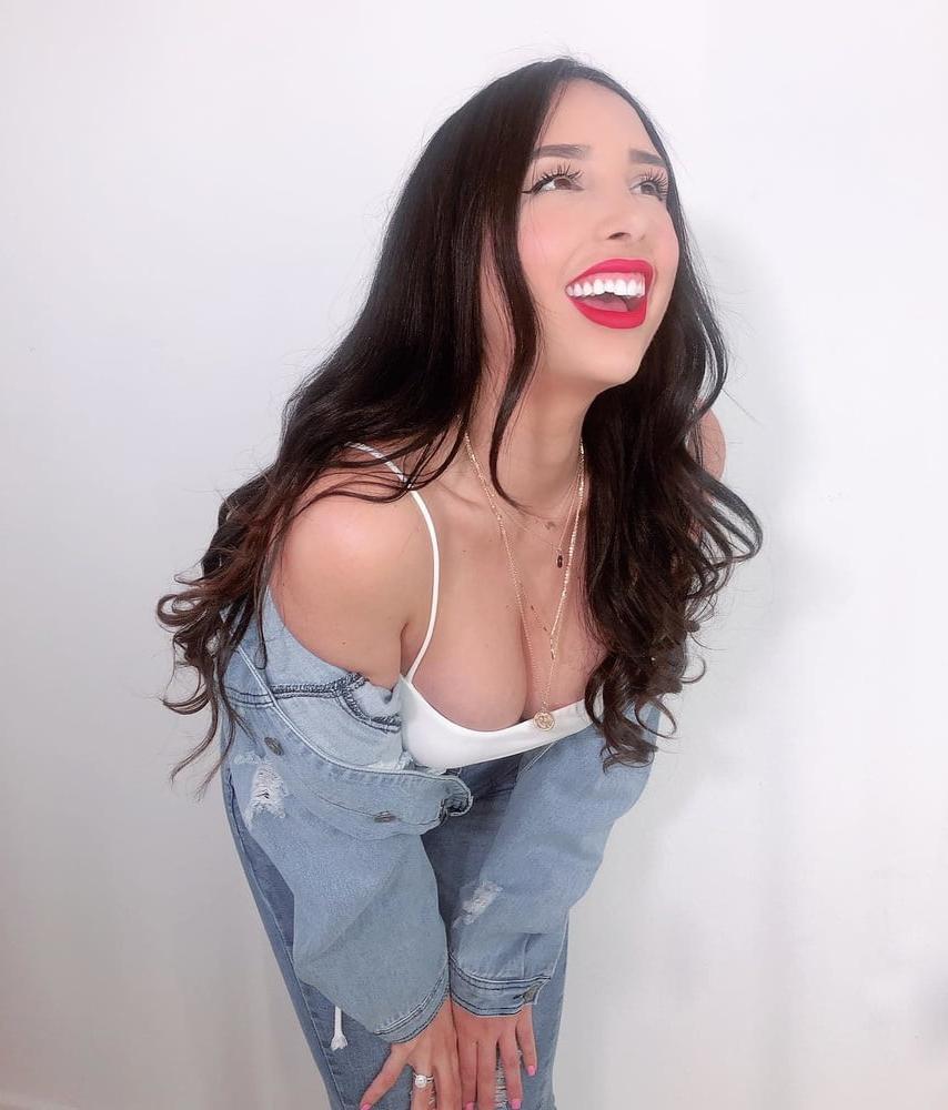 12P Instagram slut No.1