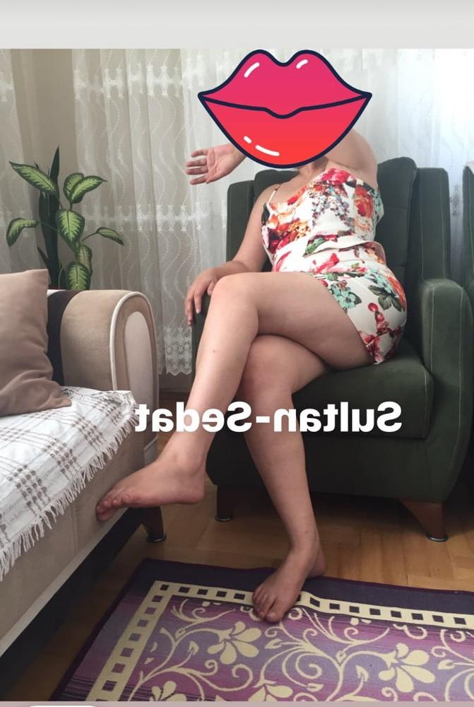 18P I Love Mom Turkey MILFS