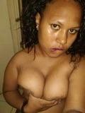10P Slut on Honey Moon - How Knows Her?