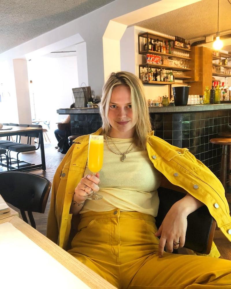 25P Hot Slut Nannah