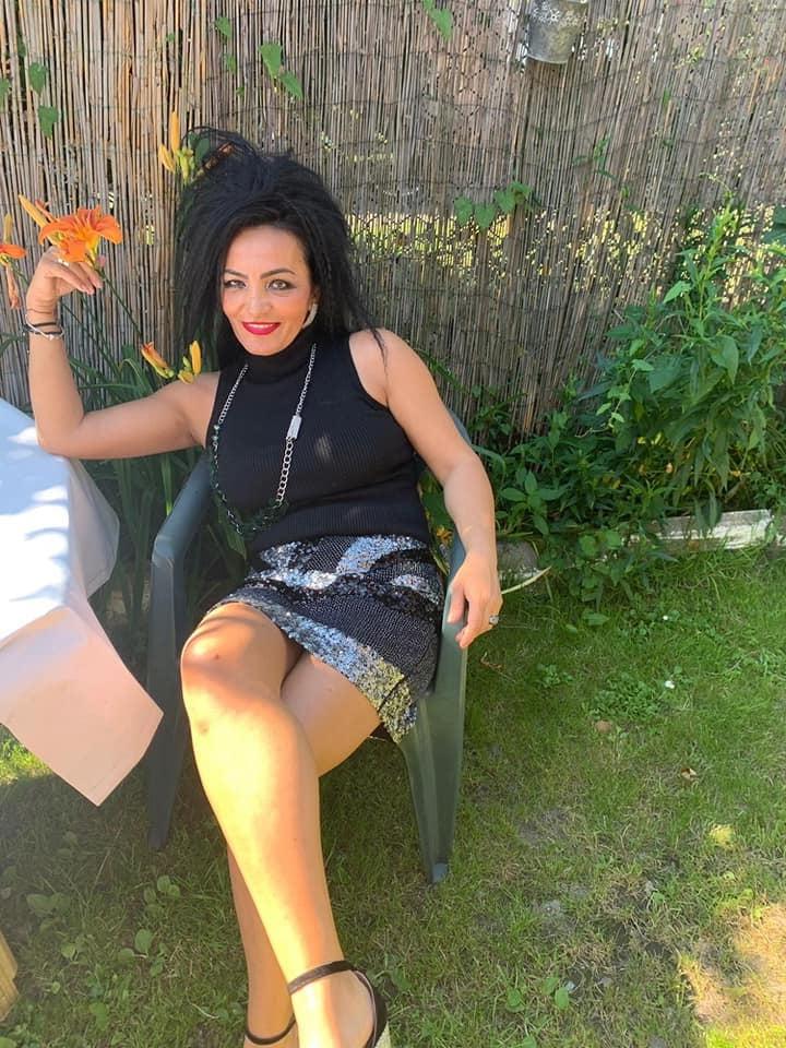 25P Milf 04