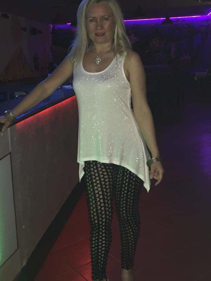 25P Milf Ingrid