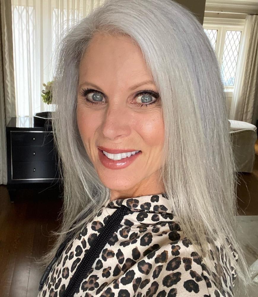 25P Amazing Milf 9