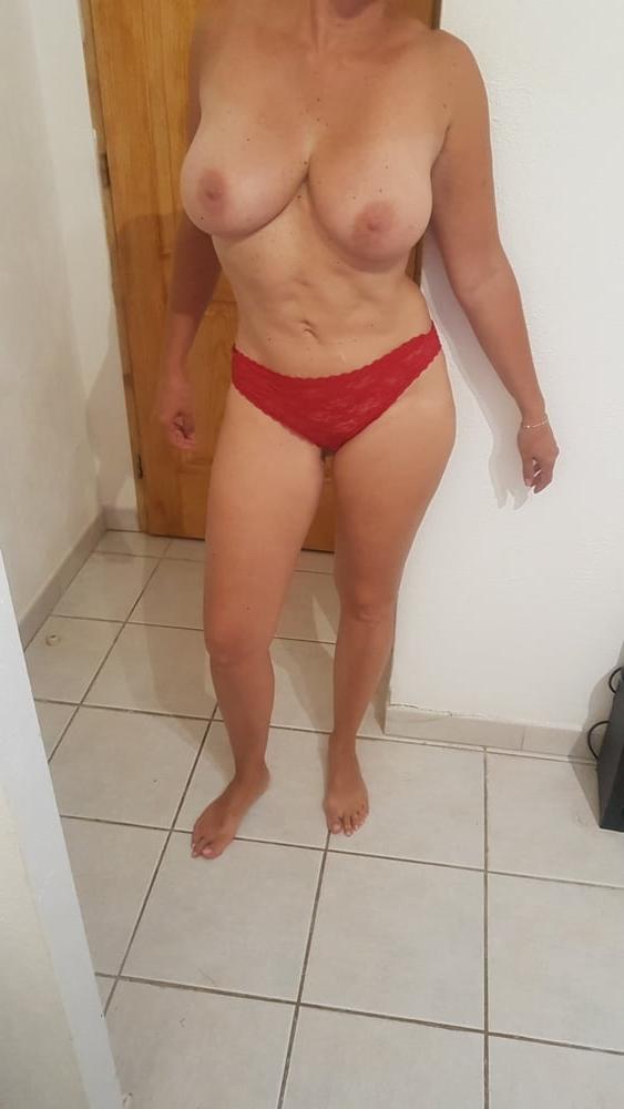8P Aurelie milf pour couilles pleines