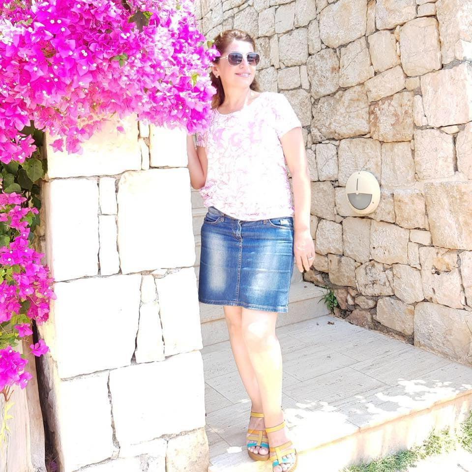 20P Turkish Sexy Mom MILF Gamze