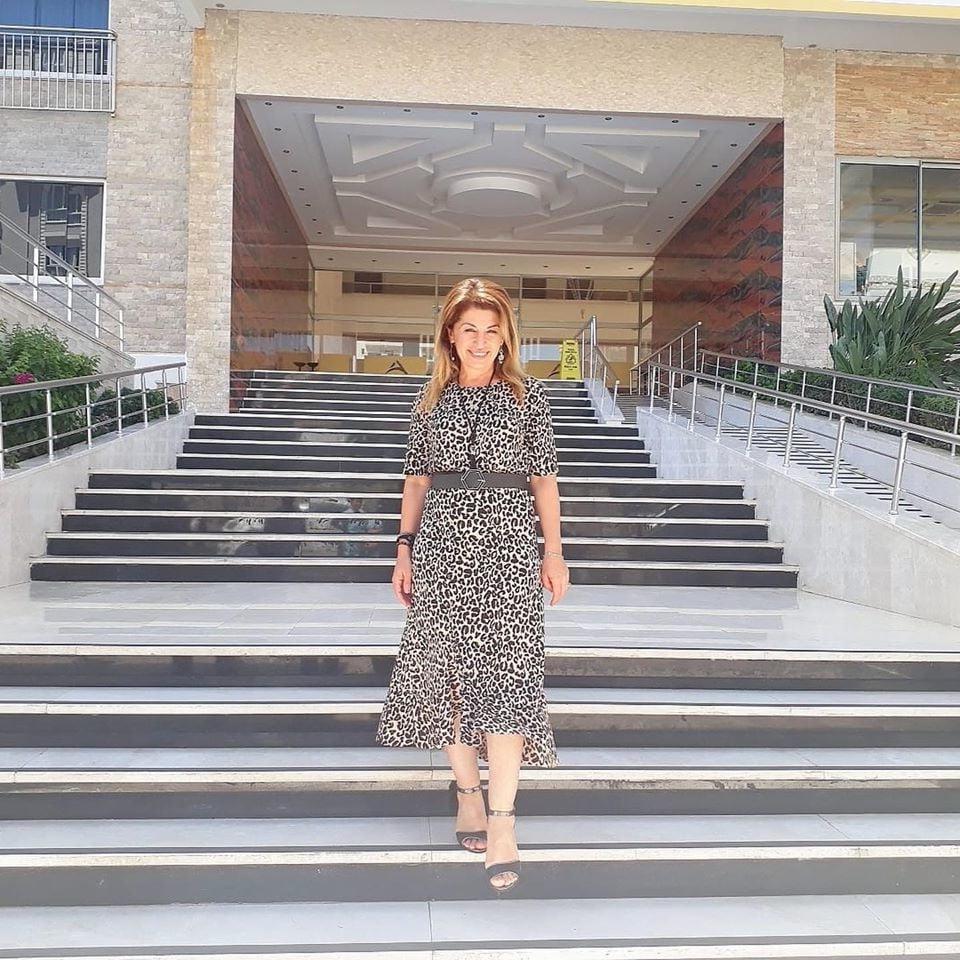 20P Turkish Sexy Mom MILF Gamze