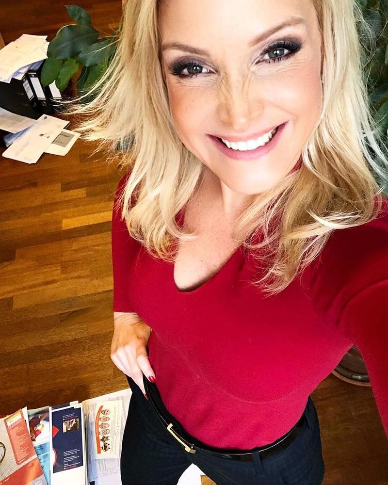 25P Amazing Milf 5