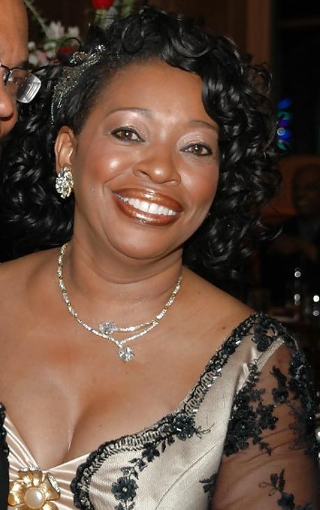 20P Sexy Ebony housewives