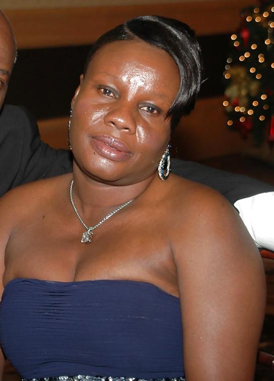 20P Sexy Ebony housewives