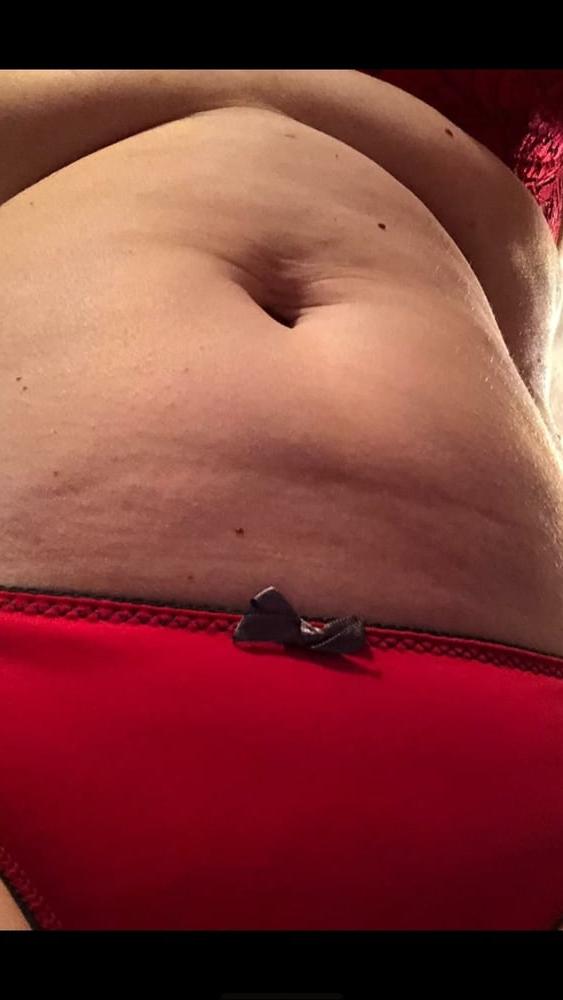 9P Milf wife naked