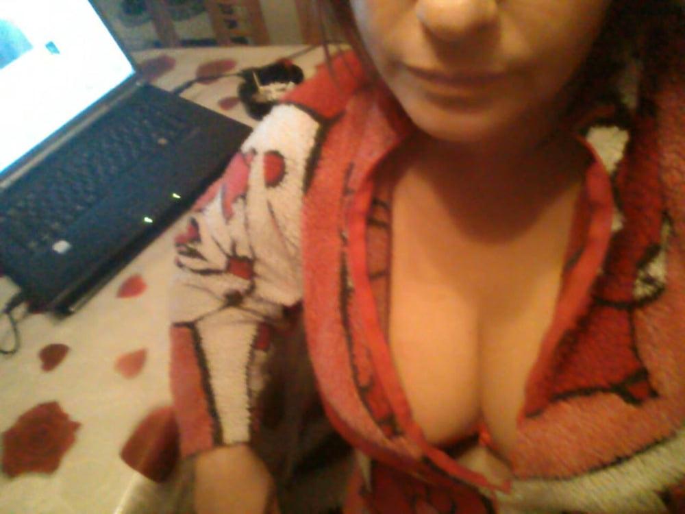 25P Greek Sexy Milf with big Tits taken from facebook