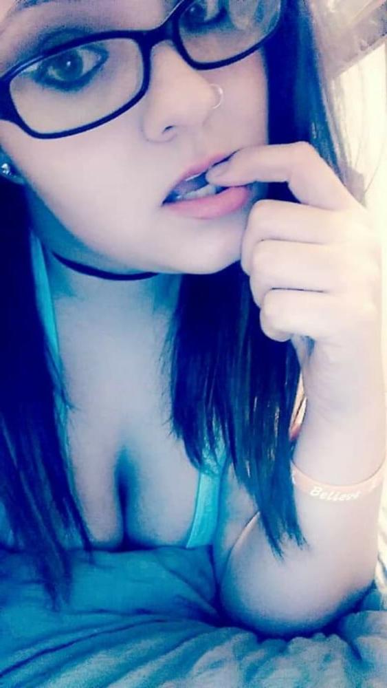 16P Sexy slut Courtney